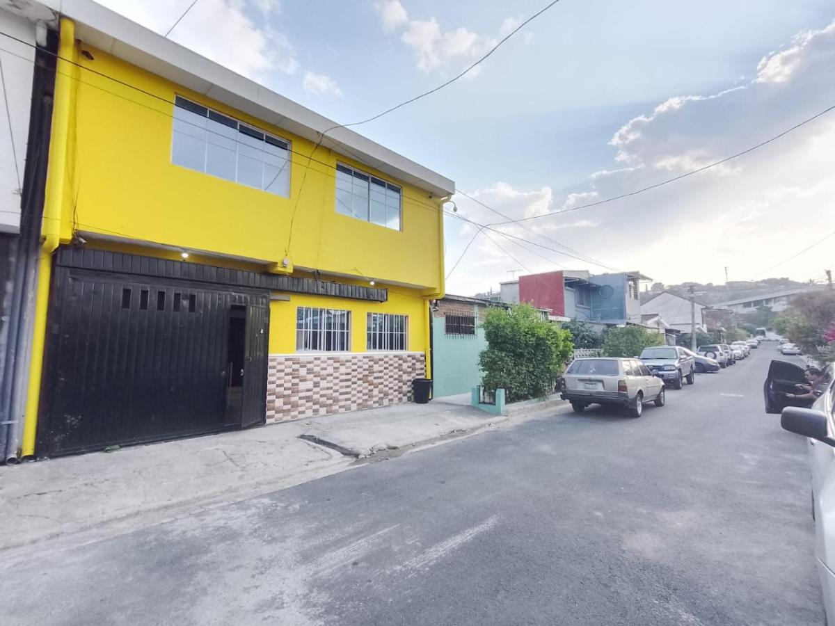 Hostal Los Heroes Antiguo Cuscatlan Exterior photo