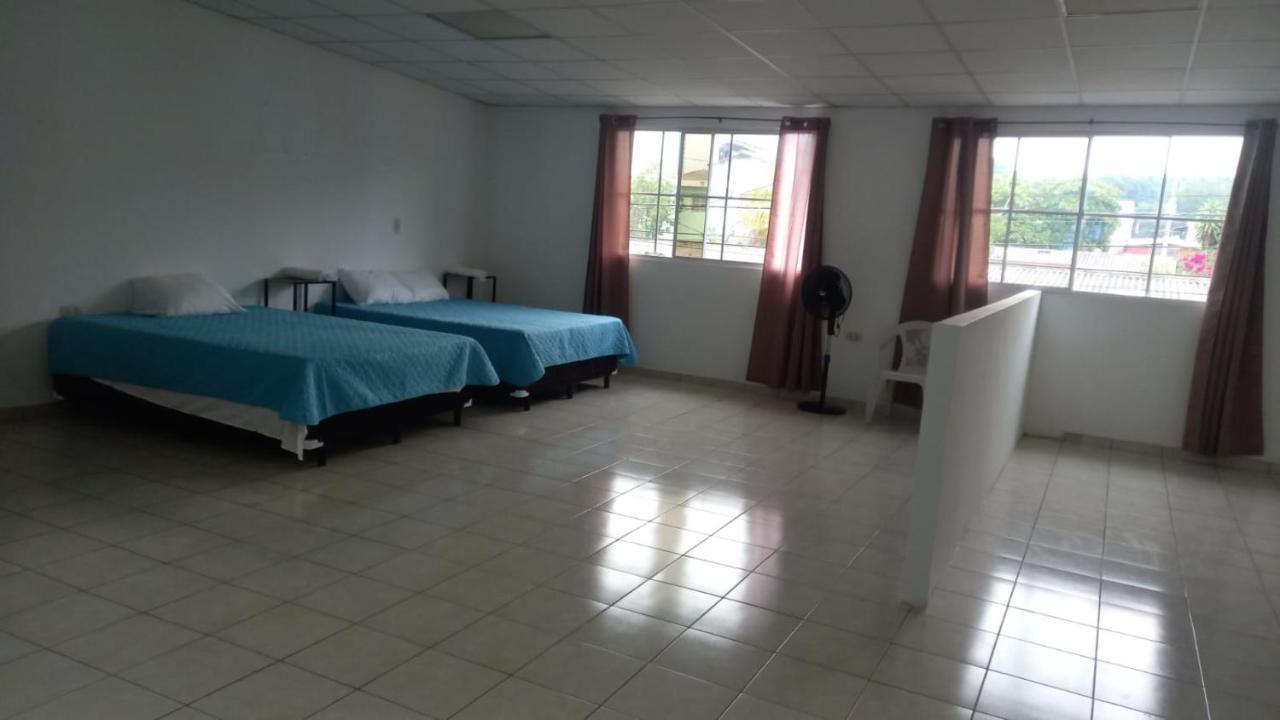 Hostal Los Heroes Antiguo Cuscatlan Exterior photo